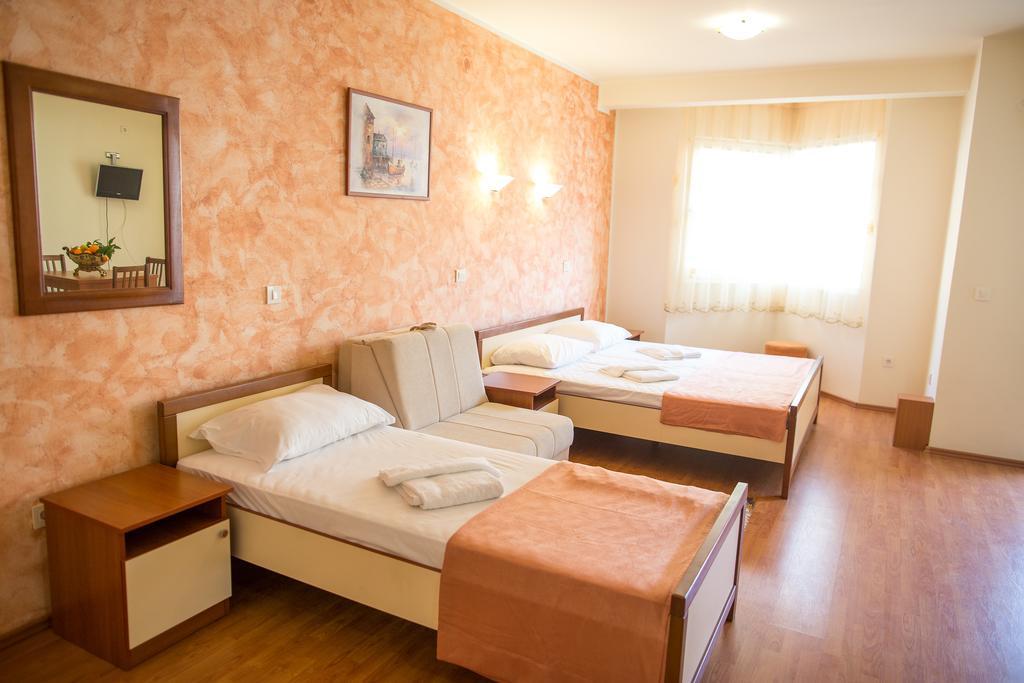 Residence Bella Budva Pokoj fotografie
