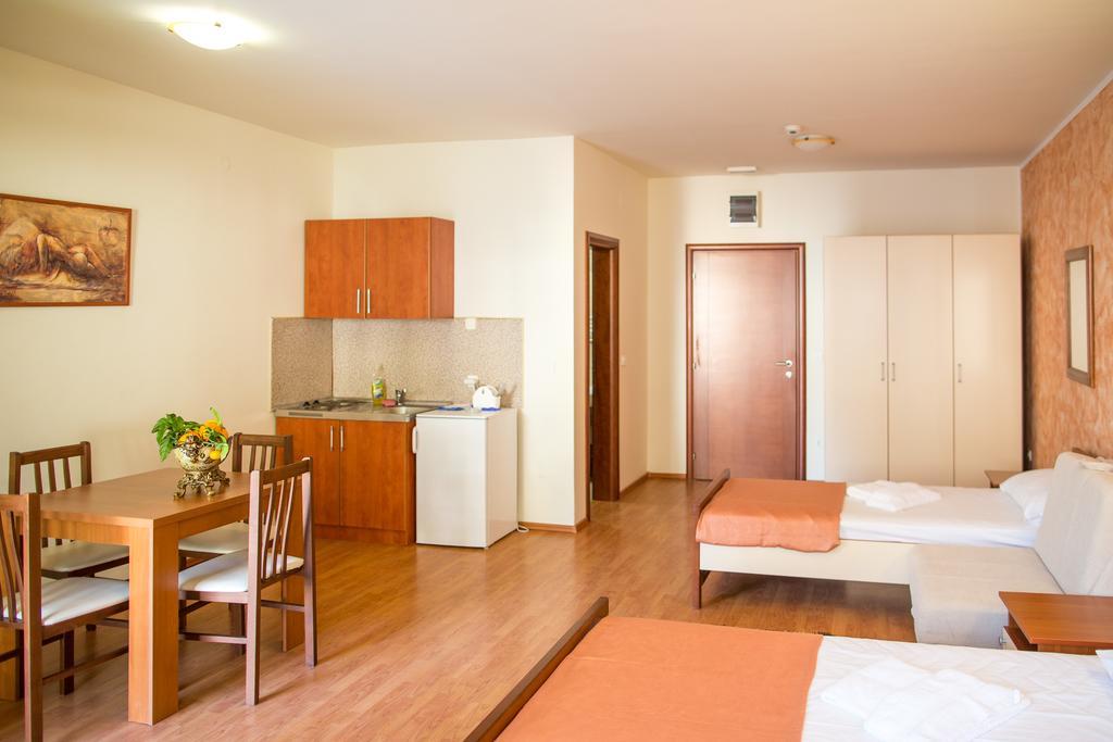 Residence Bella Budva Pokoj fotografie